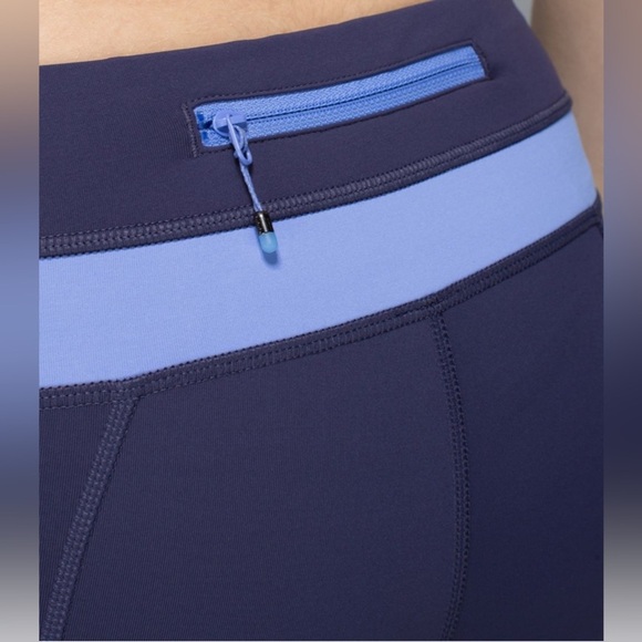Lululemon women’s Run: Inspire Crop II leggings Sz 2 - Picture 4 of 15